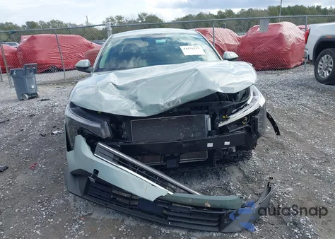 2025 Kia K4 Lxs z USA, uszkodzony, nr VIN 3KPFT4DE7SE070653